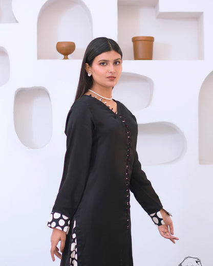 Bold Monochrome Elegance